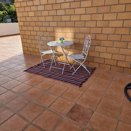 Διαμέρισμα Lovely Φουνκάλ